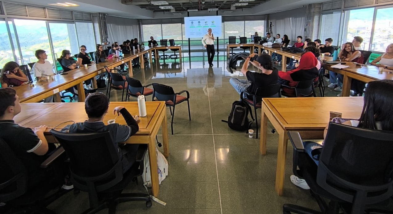 Rector habla de la historia de la UManizales